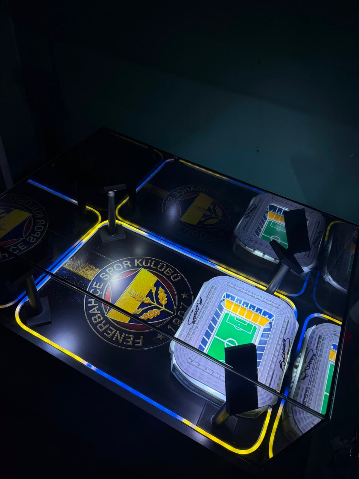Fenerbahçe Table aydınlatmalı ürün görünümü